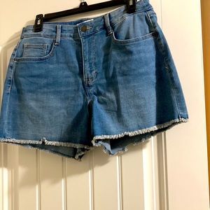 Summer Sexy!  Women's Nine West Button Front High-Waisted Denim Shorts. Size 8